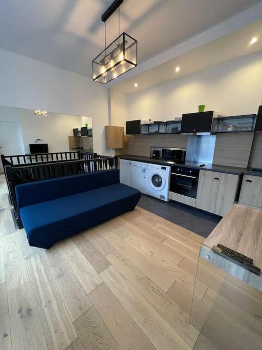 Confortable Appartement 3 Pieces Flatters باريس المظهر الخارجي الصورة