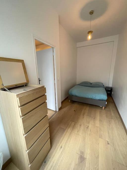 Confortable Appartement 3 Pieces Flatters باريس المظهر الخارجي الصورة